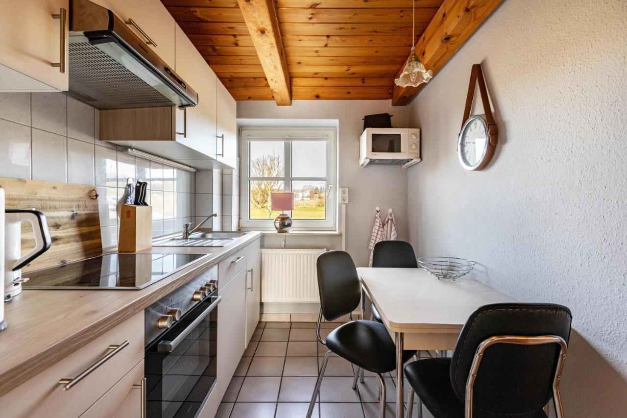 Schipp Landen Frida Appartement Husum  Buitenkant foto