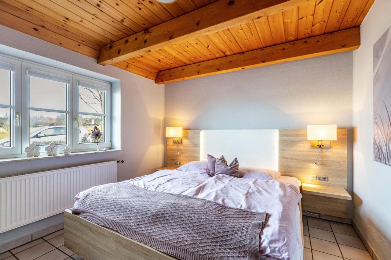 Schipp Landen Frida Appartement Husum  Buitenkant foto